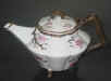 Thorn teapot  No4.JPG (23287 bytes)